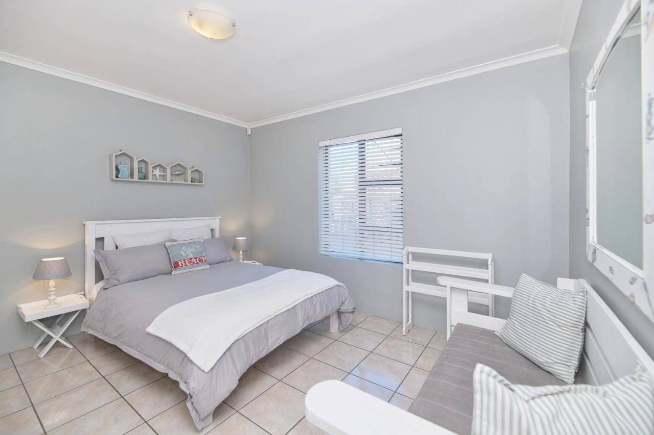 Struisbaai Holiday Home Екстер'єр фото